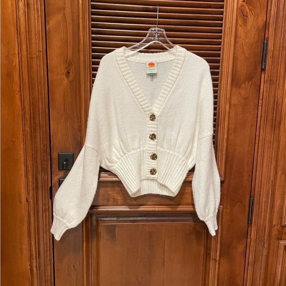 Farm Rio
Ribbed Goldtone-Buttoned Cardigan - Picture 8 of 10